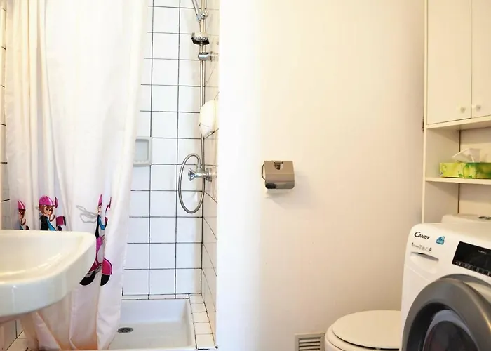 Climat. 4 Pers. Avec Parking Privatif Au Lavandou, Proche Centre Et - Fr-1-251-390 アパート *