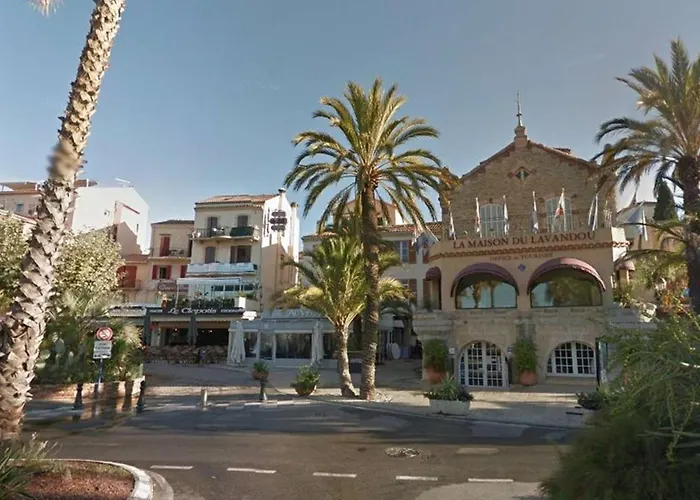 Climat. 4 Pers. Avec Parking Privatif Au Lavandou, Proche Centre Et - Fr-1-251-390 * ル・ラヴァンドゥー